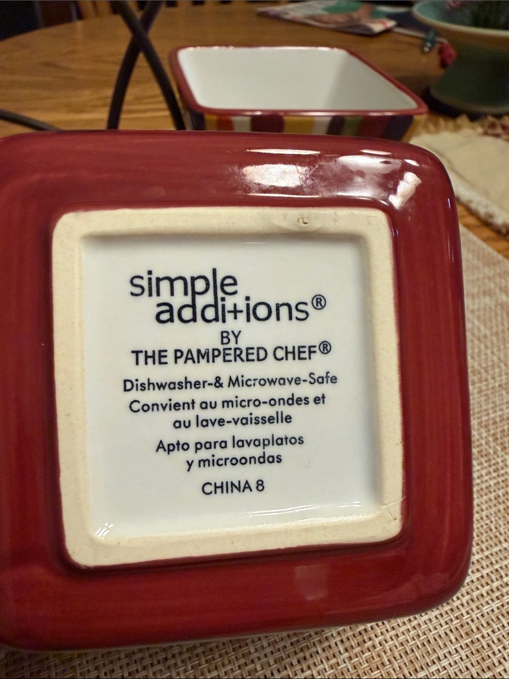 The Pampered Chef Red and White Square Ceramic Dish - Picture 2 of 2